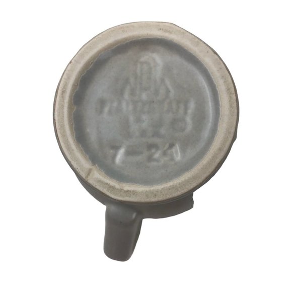 Pfaltzgraff Stoneware Small Pitcher Creamer Yorktowne Blue Ceramic Spout Handle - Picture 10 of 10